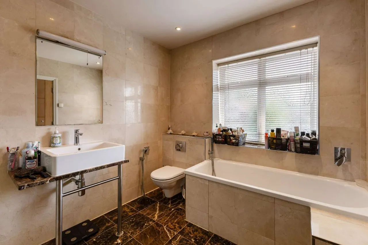 The Willows, Amersham, Buckinghamshire, HP6 5NT, photo 12