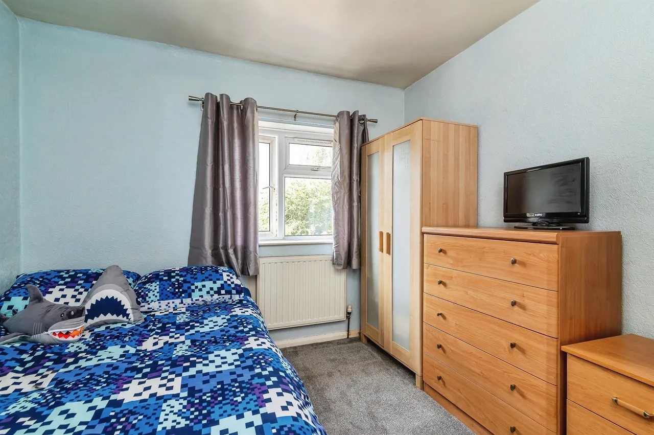 Denewood Crescent, Nottingham, photo 12