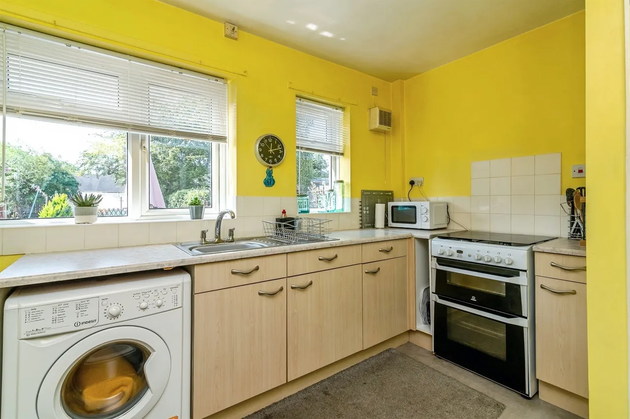 Denewood Crescent, Nottingham, photo 6