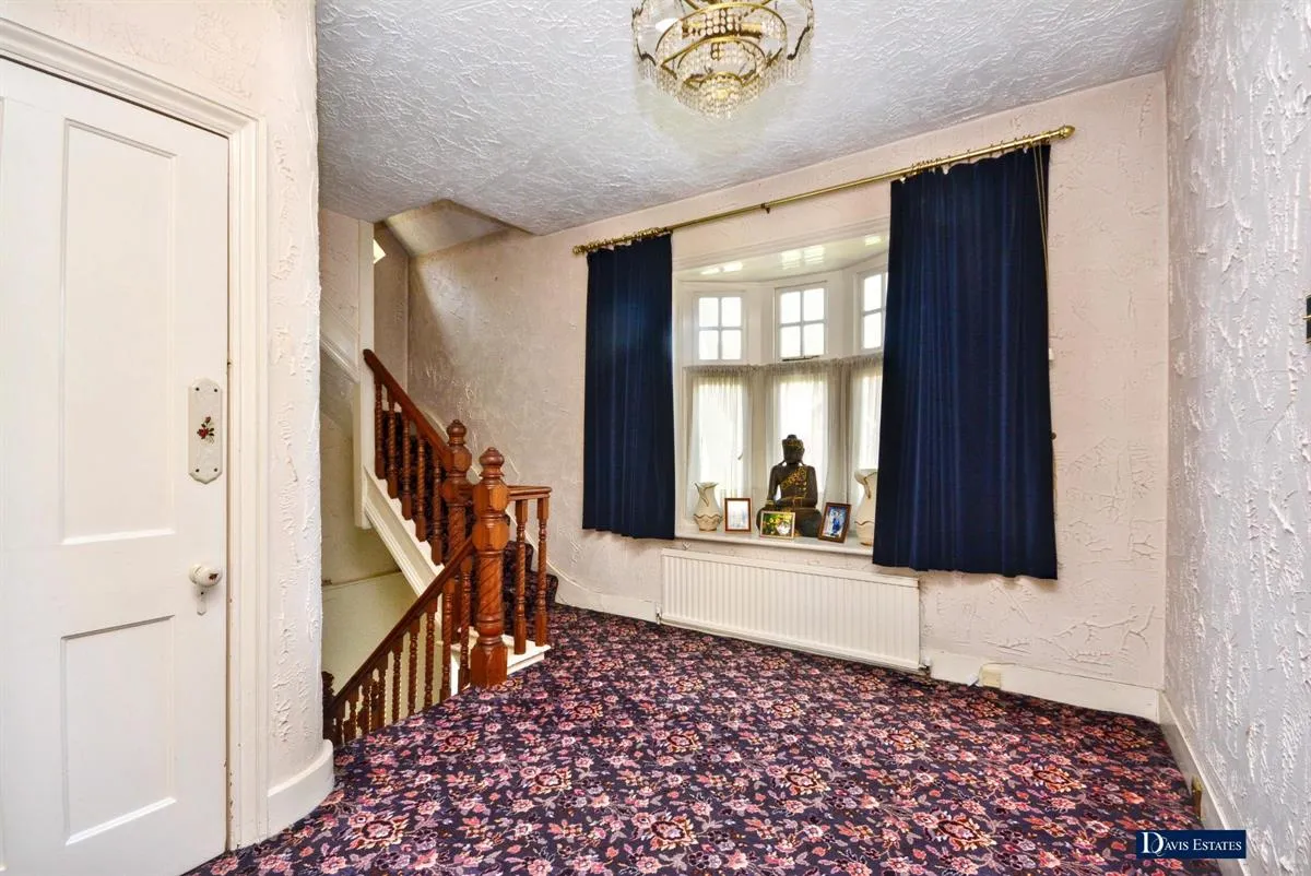 Berther Road, Emerson Park, Hornchurch, RM11, photo 8