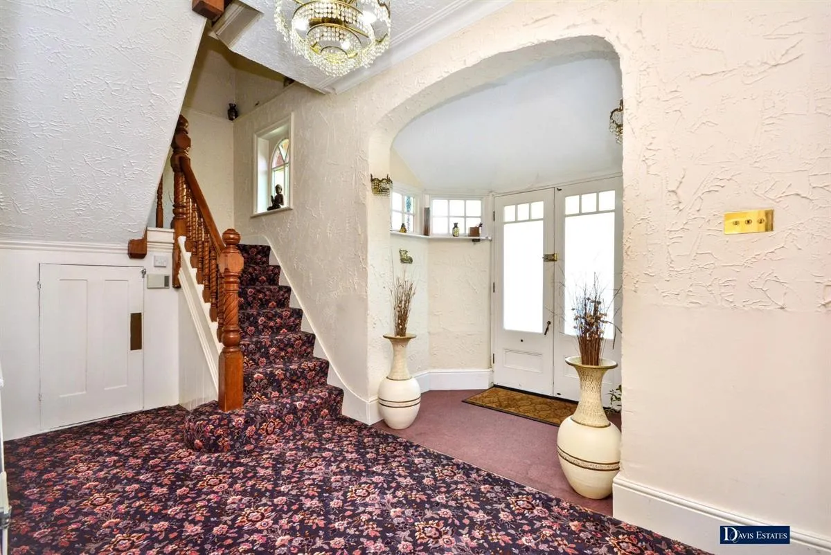 Berther Road, Emerson Park, Hornchurch, RM11, photo 5