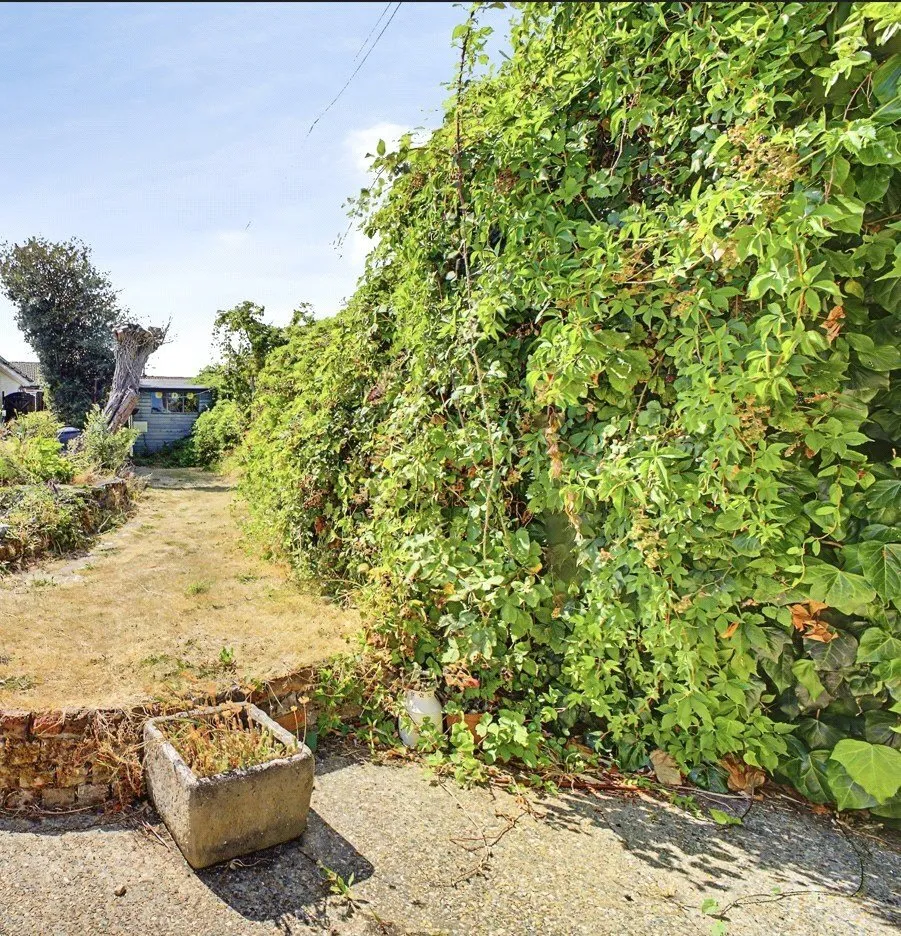 Avenue Road, Sandown, PO36, photo 6