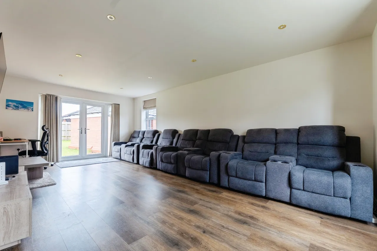 Summers Road, Coalville, photo 4