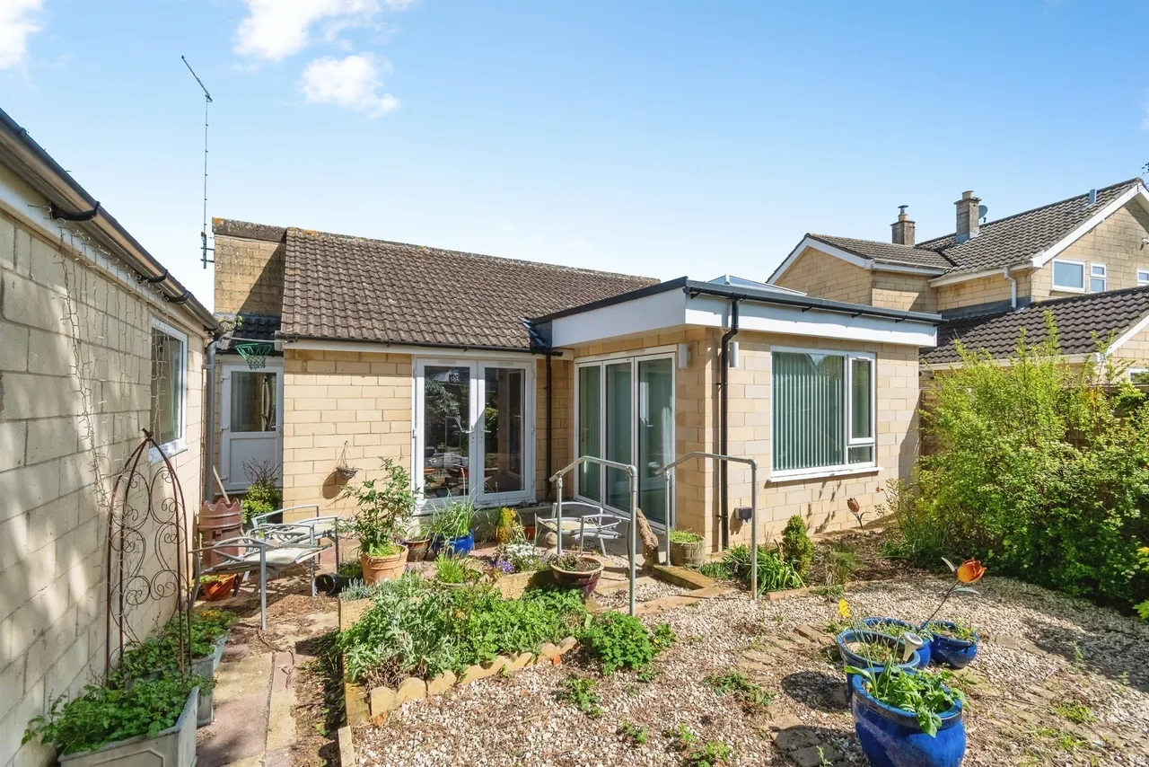 Conway Road, Chippenham, photo 12