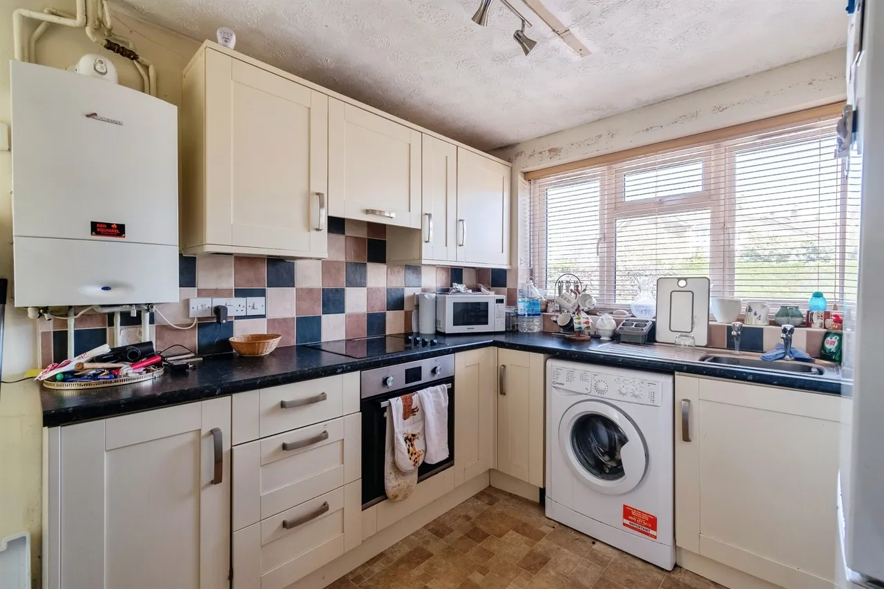 Conway Road, Chippenham, photo 6
