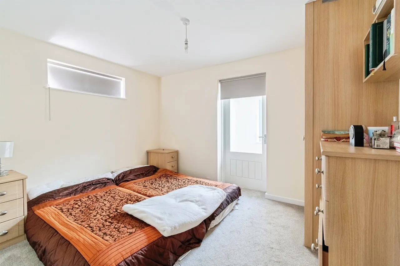 Conway Road, Chippenham, photo 8