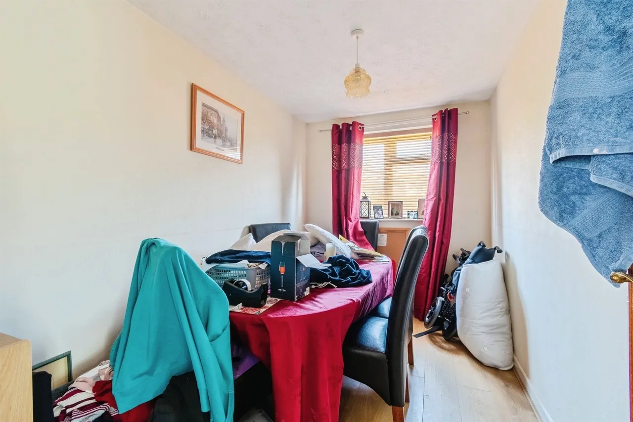 Conway Road, Chippenham, photo 10