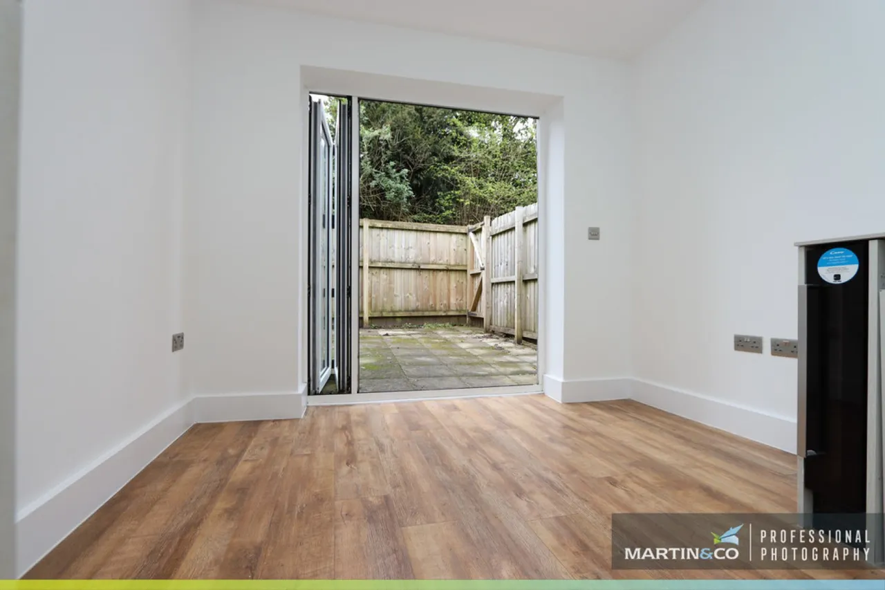 Fairoak Road, Roath, photo 4