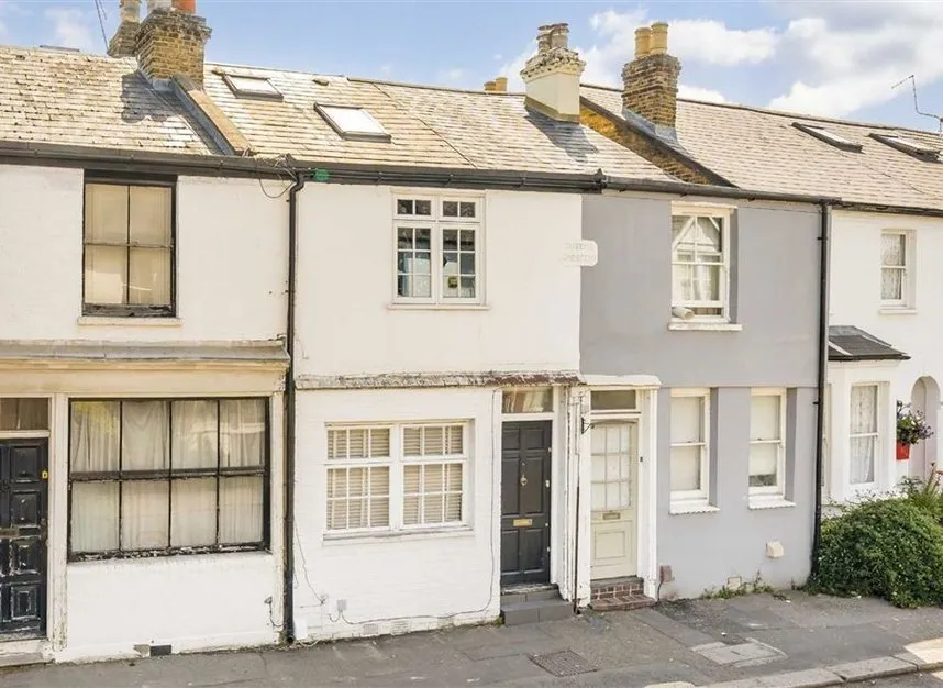 3 bed house to rent — Sandycombe Road, Kew, TW9