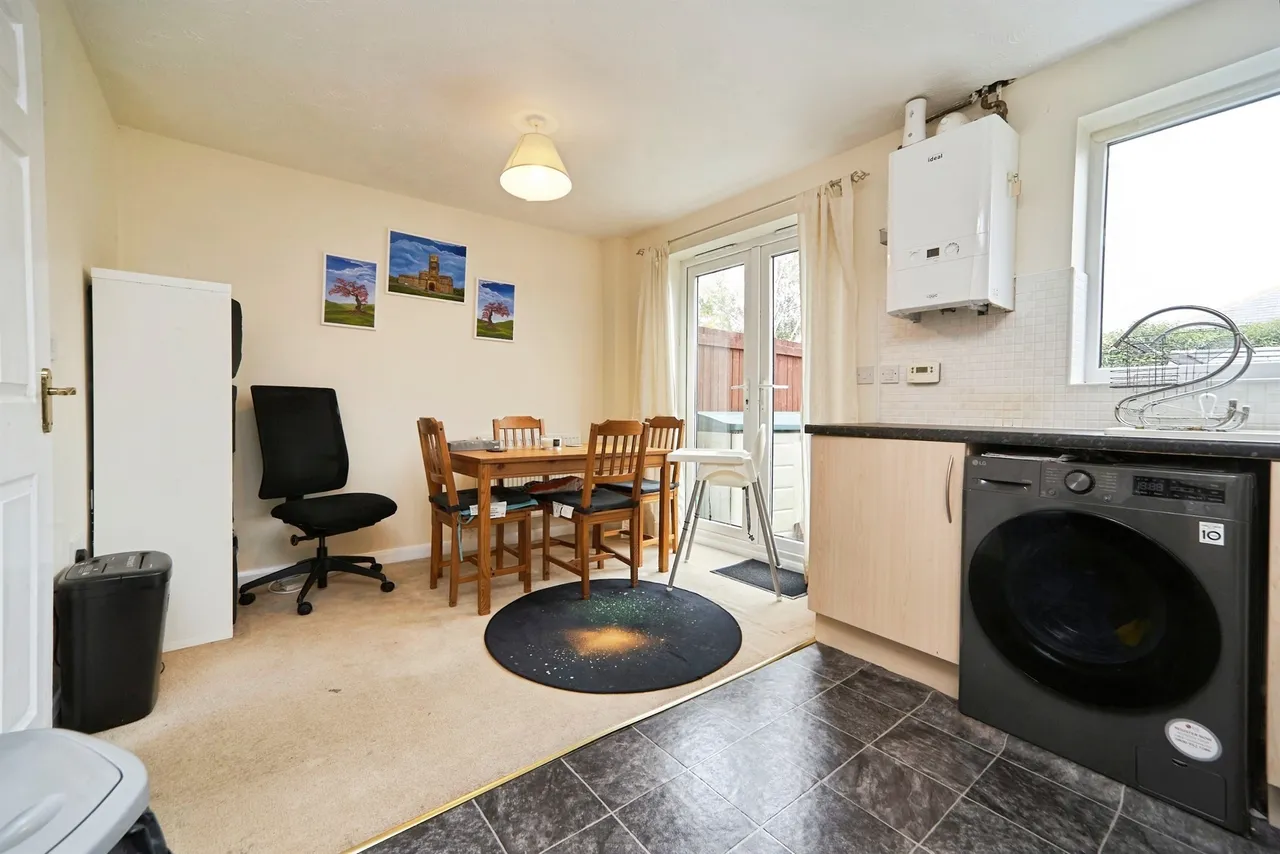 School Street, Cottingley, BD16, photo 6