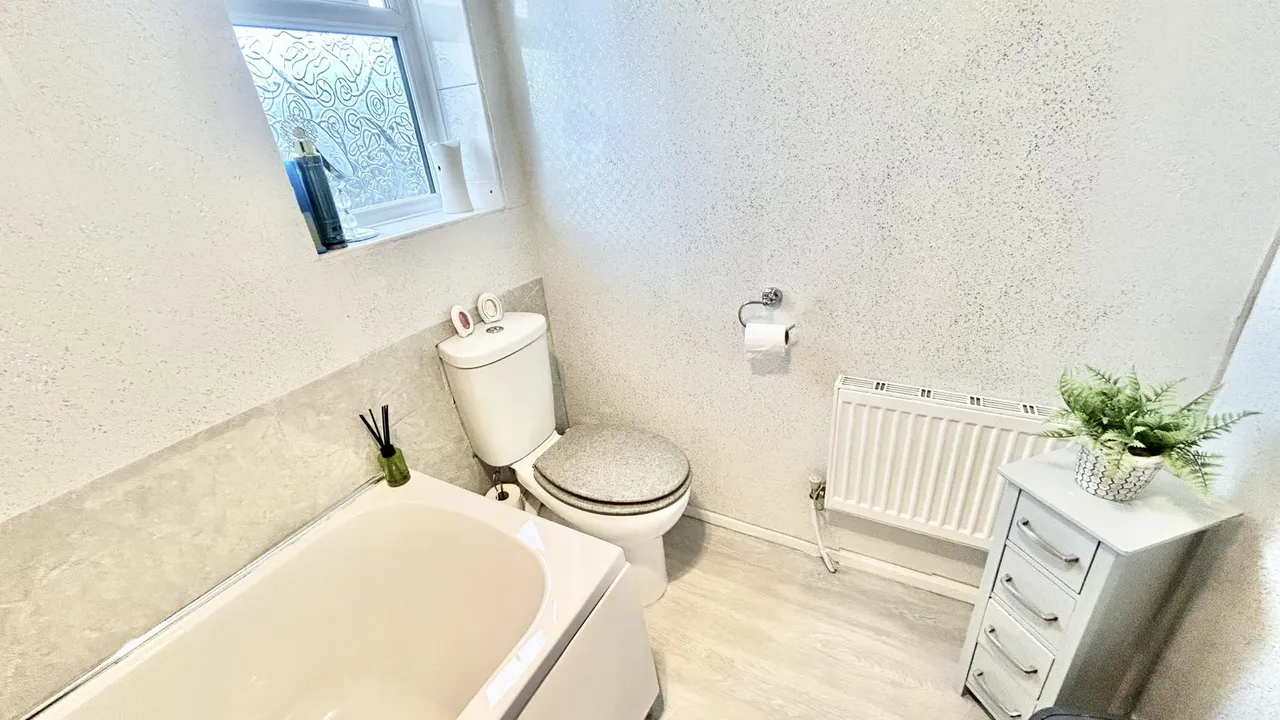 Titchfield Road, Oldham, OL8, photo 21