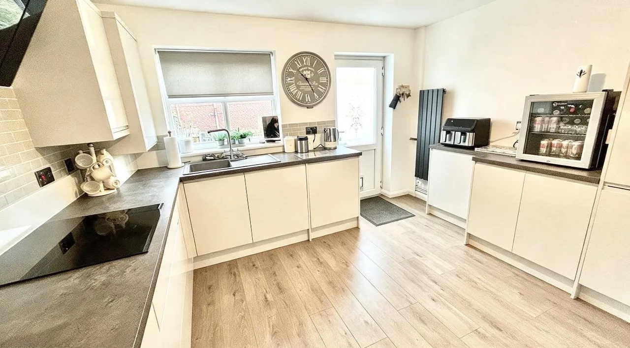 Titchfield Road, Oldham, OL8, photo 11