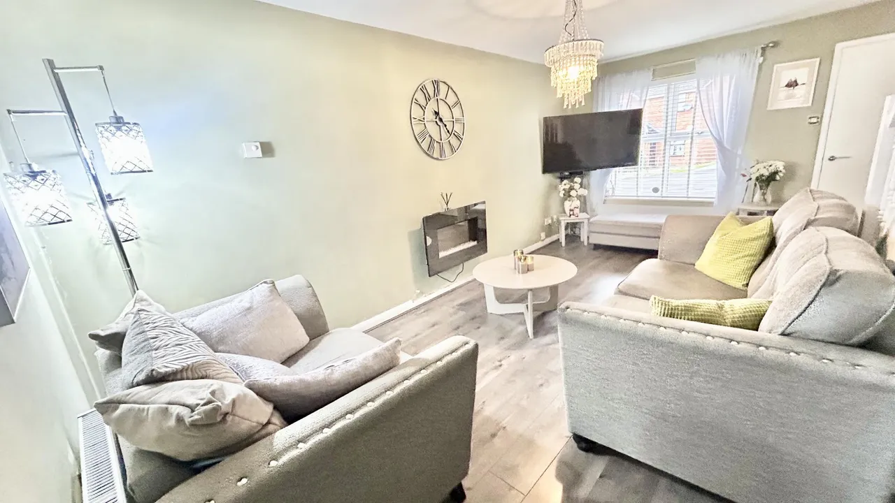 Titchfield Road, Oldham, OL8, photo 5