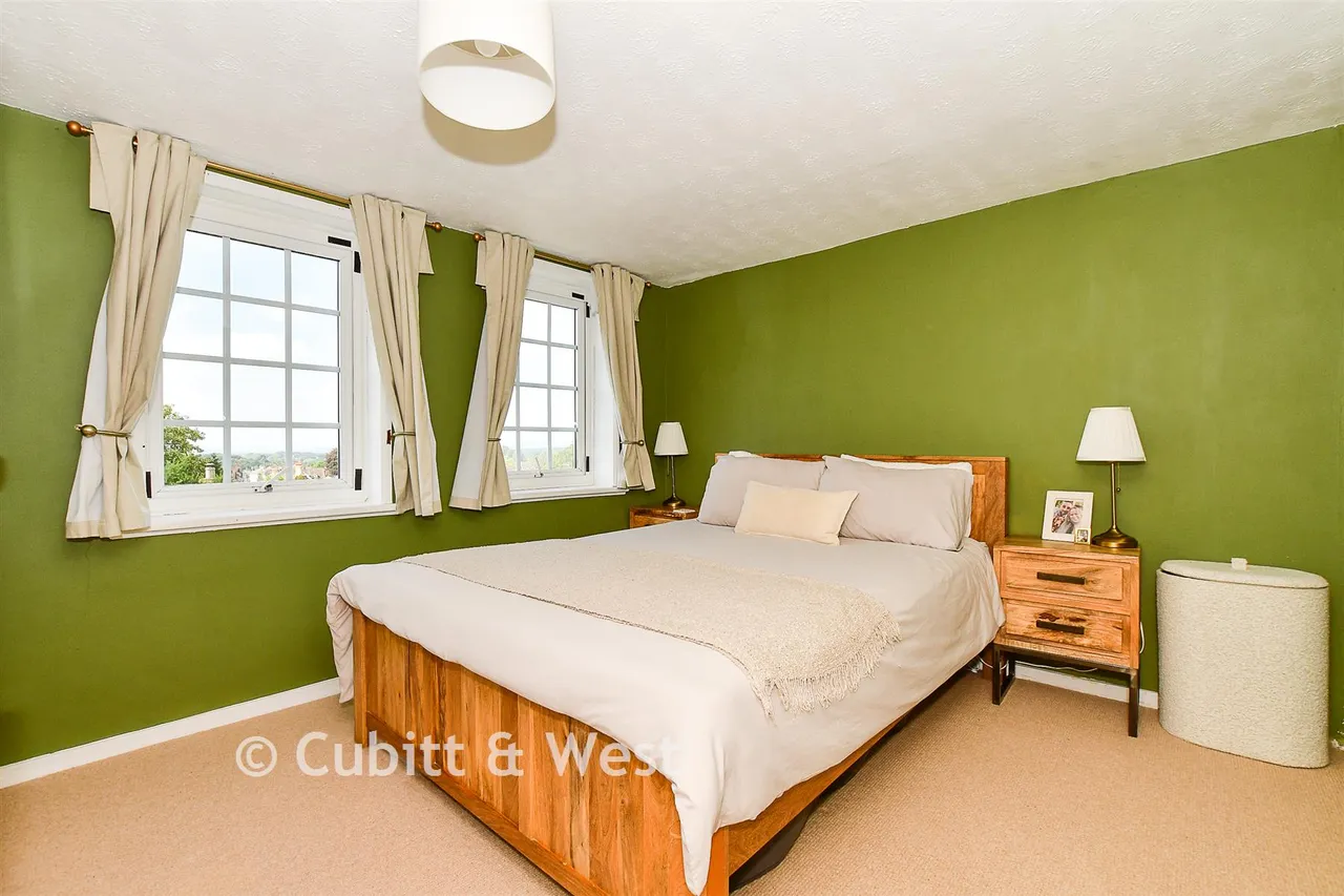 High Street, Uckfield, TN22, photo 4