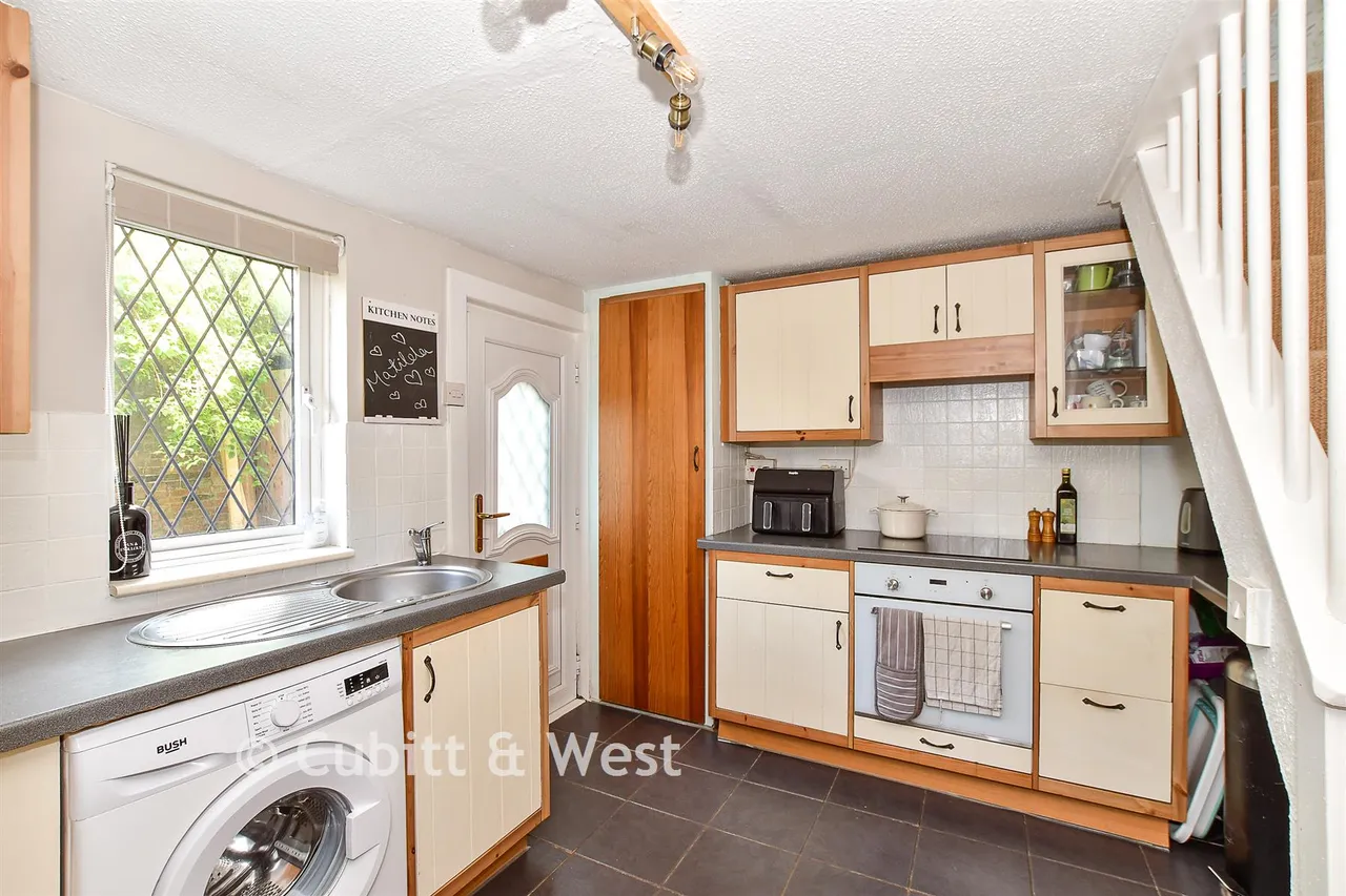 High Street, Uckfield, TN22, photo 3