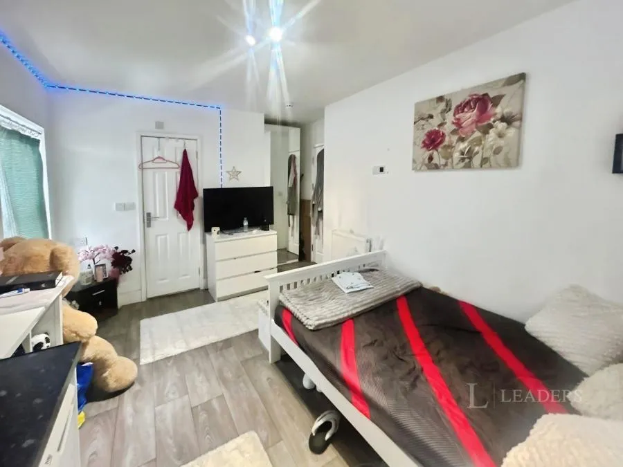 Cowper Street, Luton, LU1, photo 2