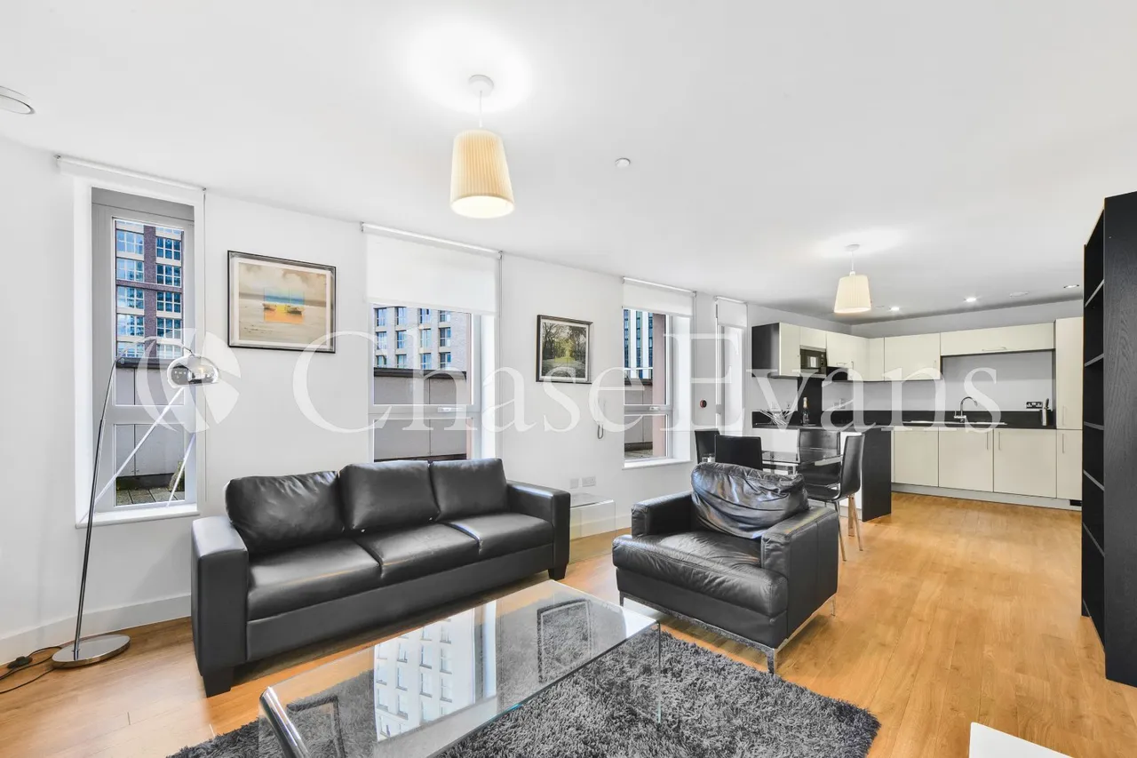 2 bed flat for sale, Cornmill Lane, The Renaissance, SE13