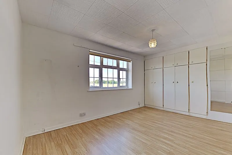 Terrace Walk, Dagenham RM9 5PU, photo 7