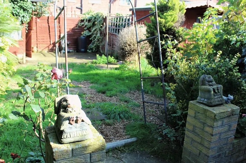 Terrace Walk, Dagenham RM9 5PU, photo 10