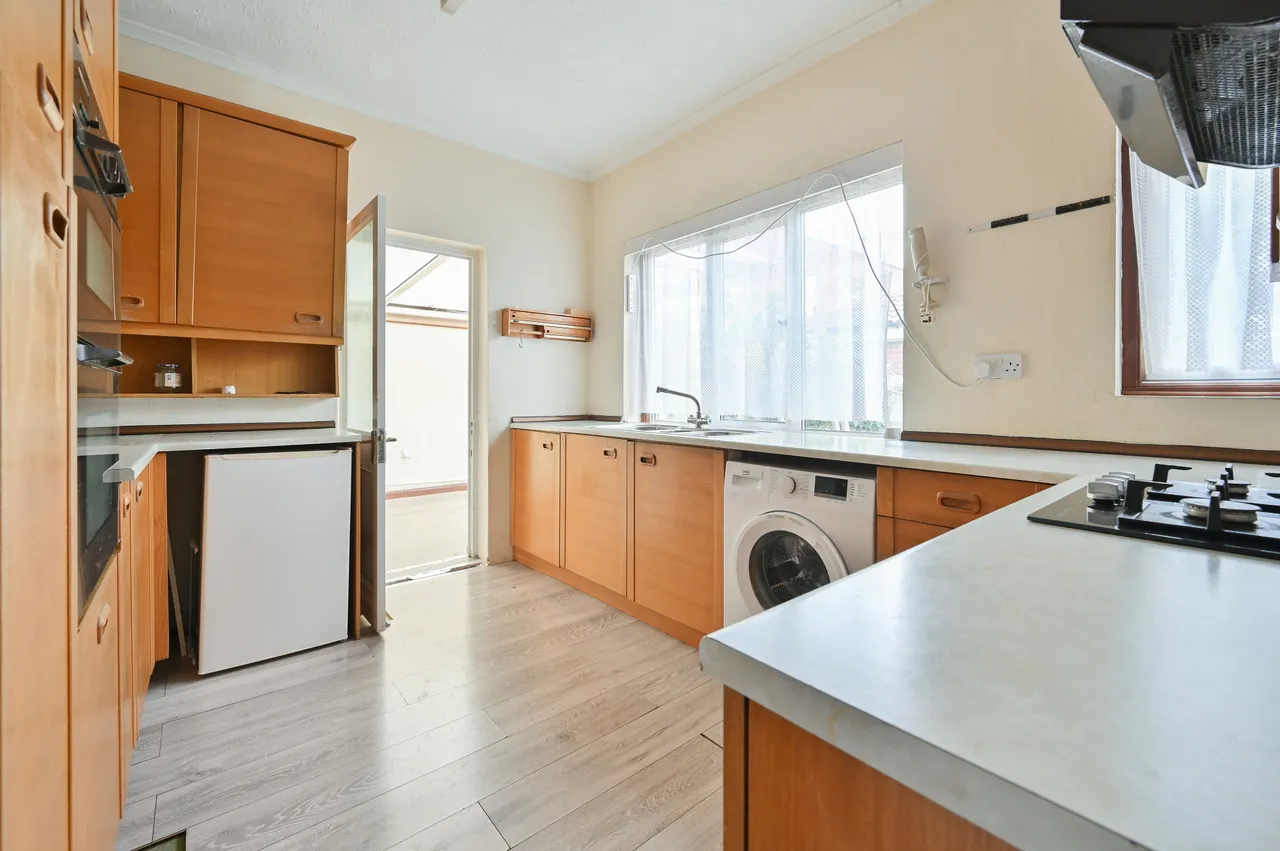 148 Wembley Hill Road, photo 4
