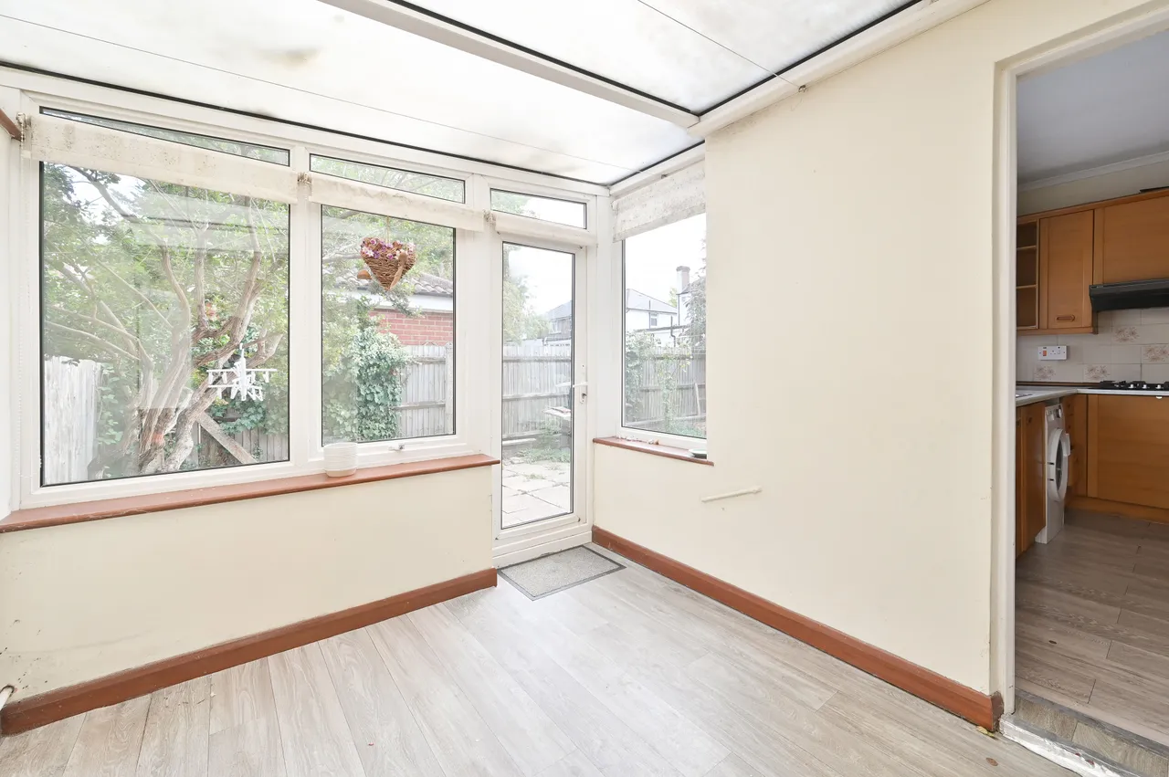 148 Wembley Hill Road, photo 6