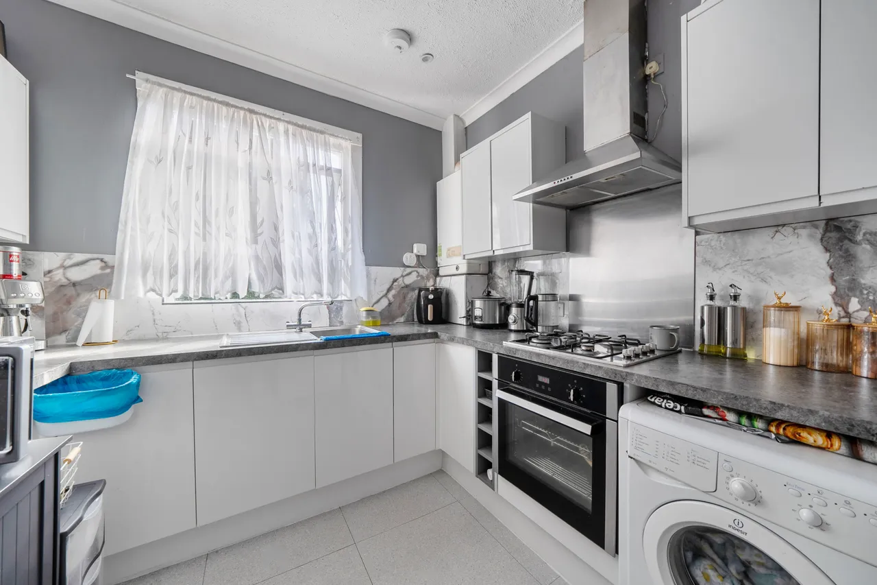 First Floor Flat, 147 Melfort Road, Thornton Heath, photo 4