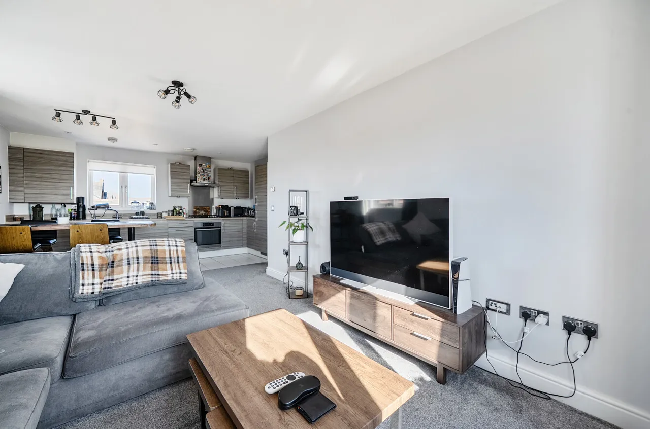 Fullbrook Avenue, Spencers Wood, Reading, Berkshire, RG7 1FE, photo 6