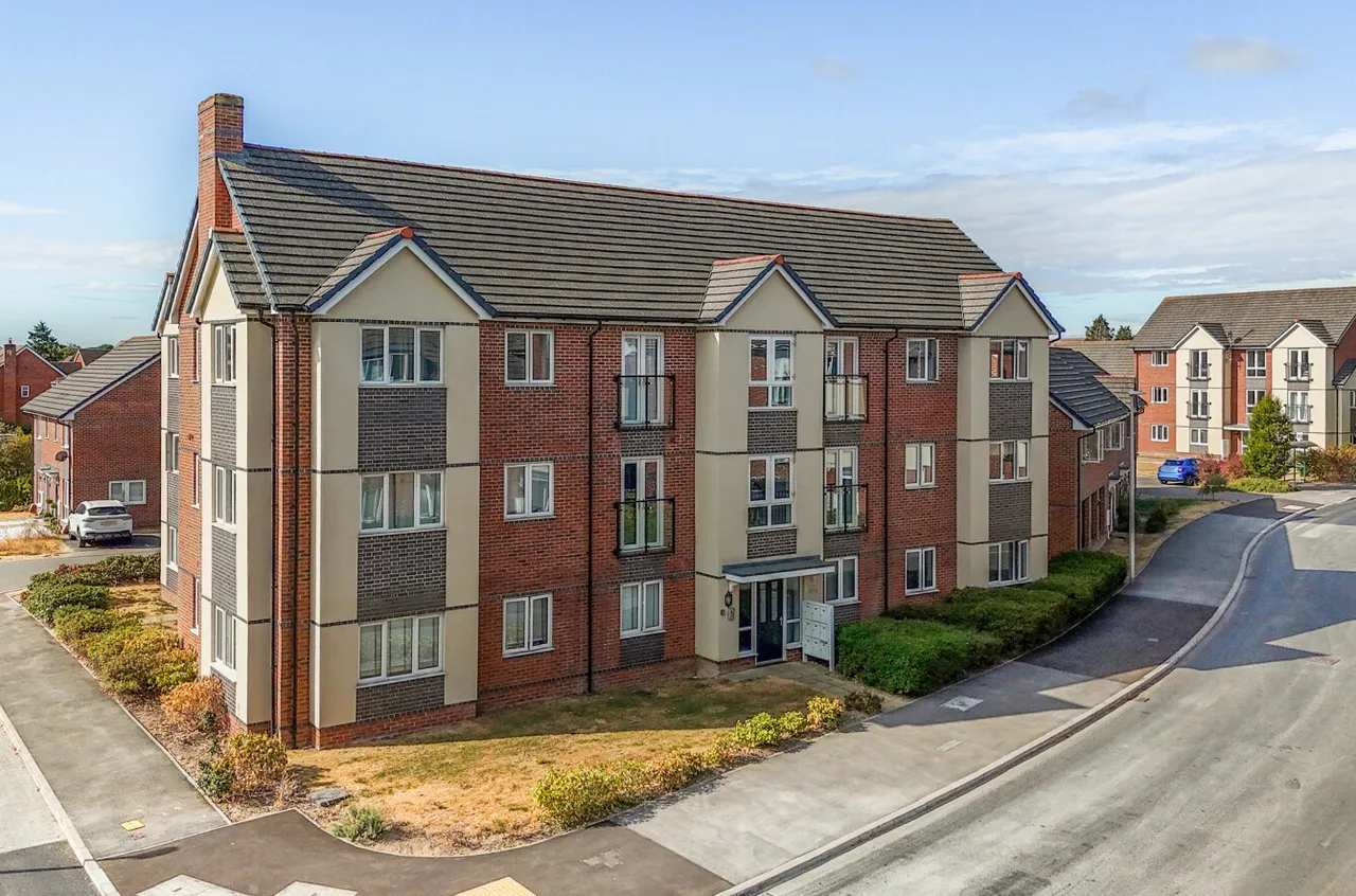 2 bed flat for sale — Fullbrook Avenue, Spencers Wood, Reading, Berkshire, RG7 1FE