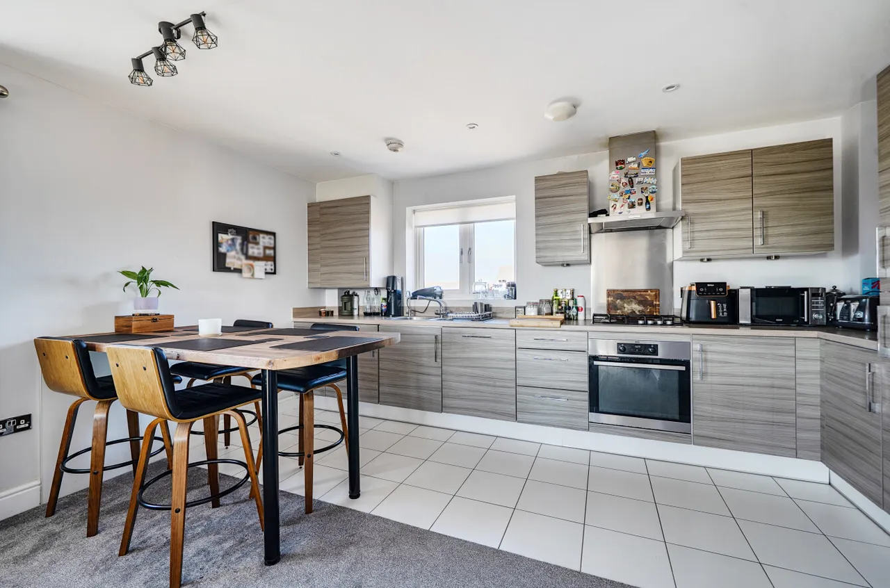 Fullbrook Avenue, Spencers Wood, Reading, Berkshire, RG7 1FE, photo 5