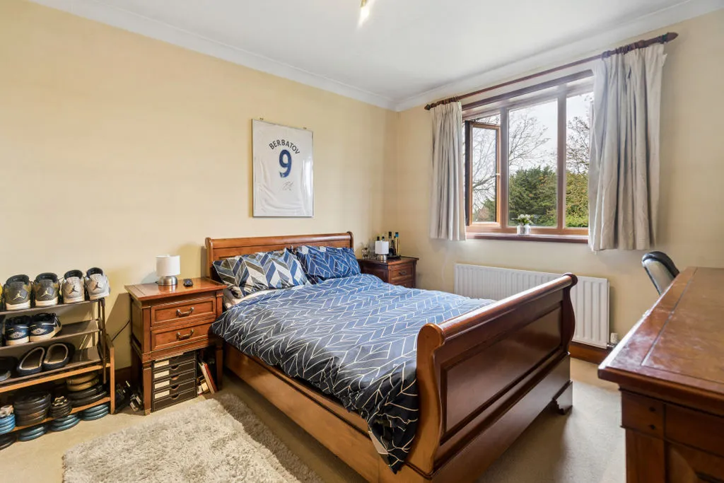 Chalklands, Bourne End SL8 5TH, photo 10