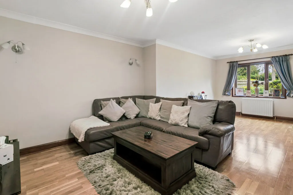 Chalklands, Bourne End SL8 5TH, photo 6