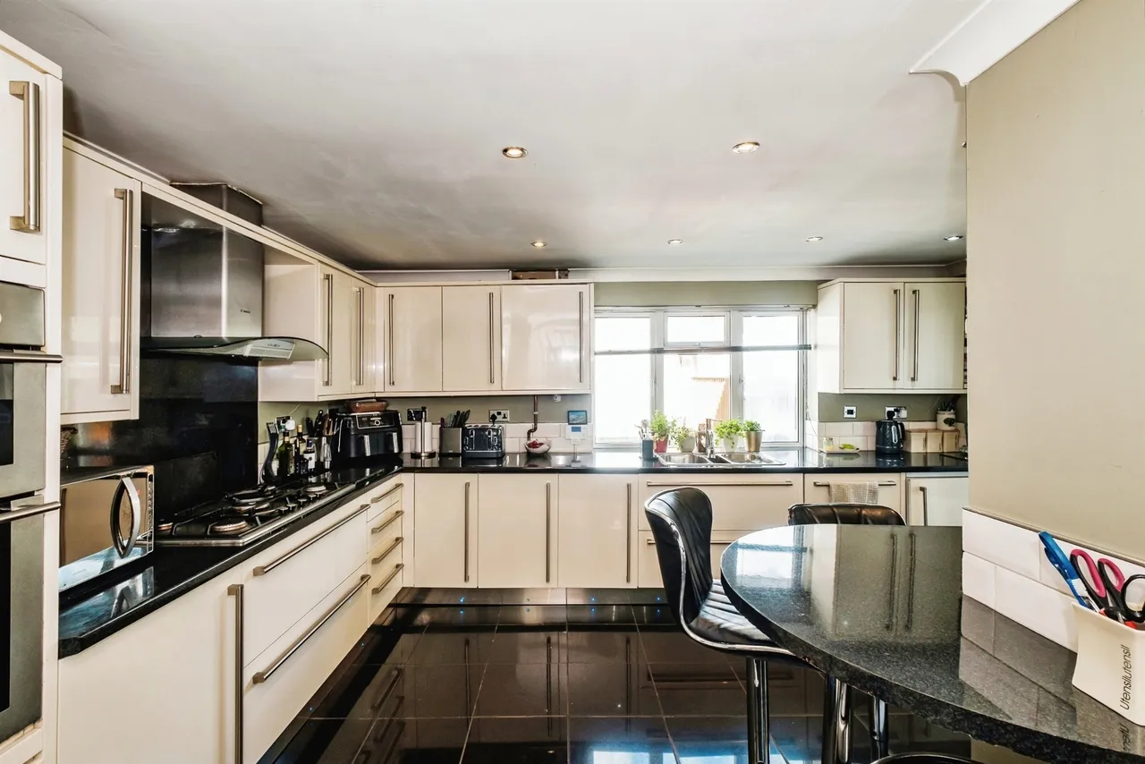 Southways Avenue, Worthing, BN14, photo 5