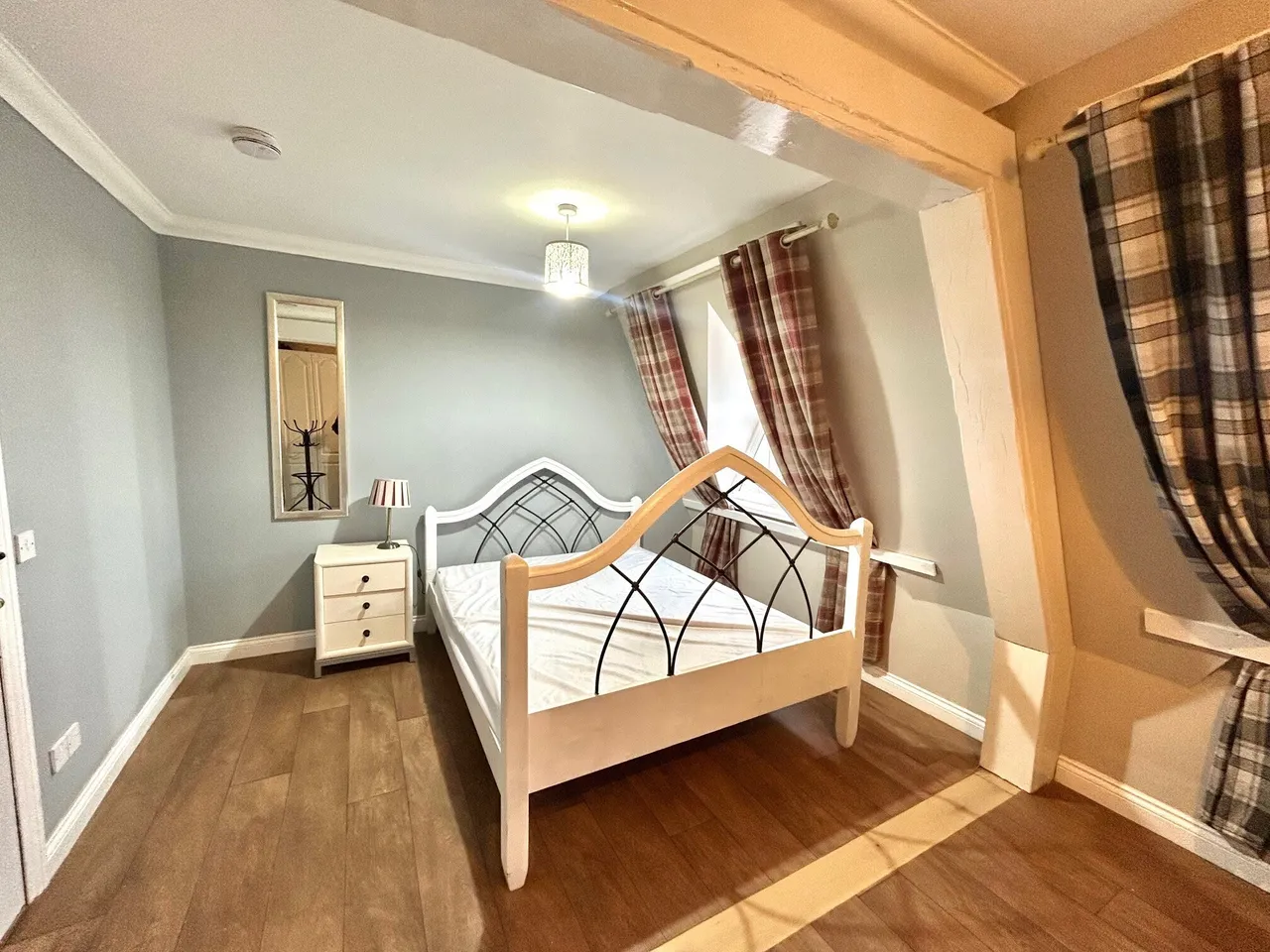 Clarence House, Milton Keynes, MK9, photo 6
