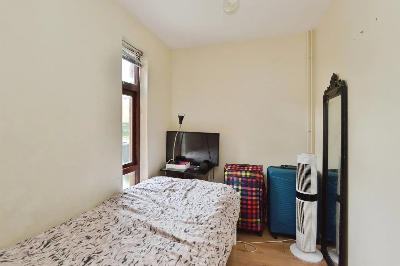Cockerell Grove, Shenley Lodge, MK5, photo 8