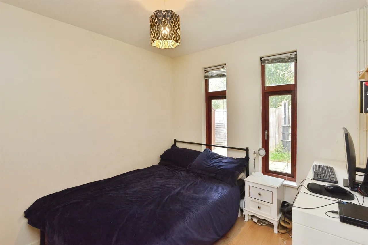 Cockerell Grove, Shenley Lodge, MK5, photo 7