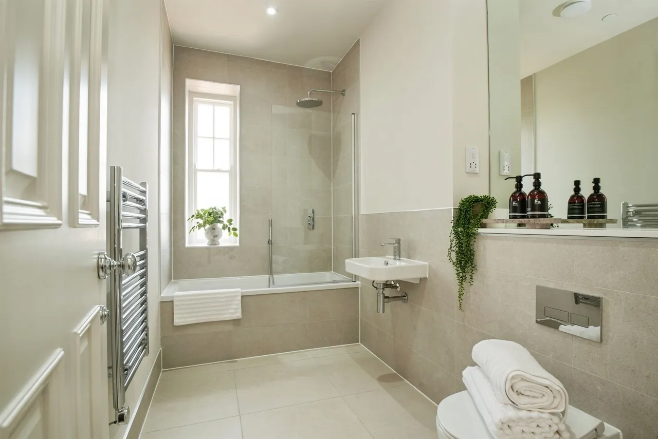 Lodge Road, Caerleon, NP18, photo 3