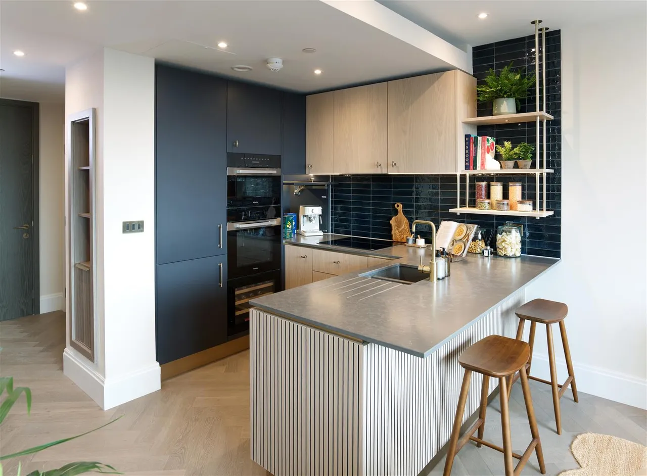 Chalk Farm Road, Camden, London, NW1 8EH, photo 5