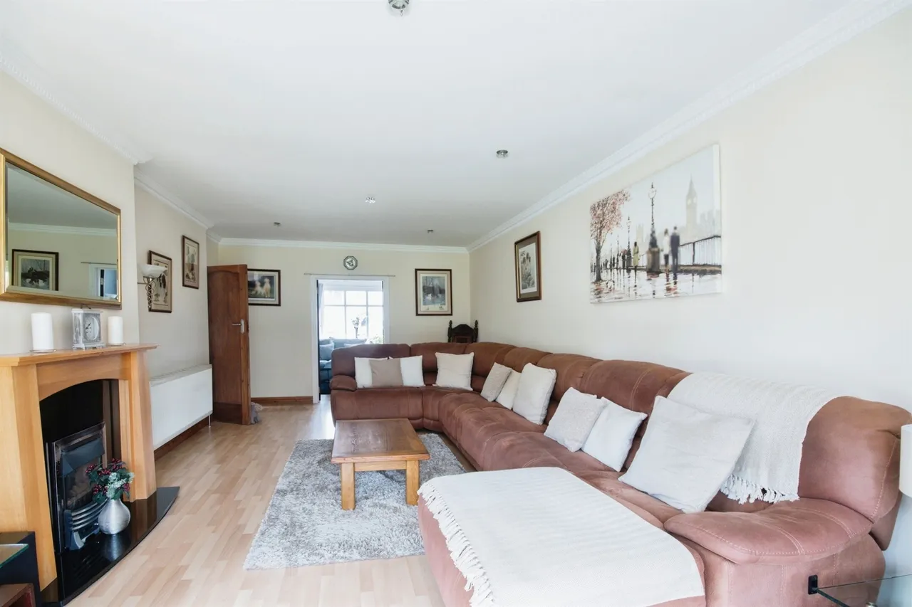Pinewood Avenue, Bournemouth, photo 6