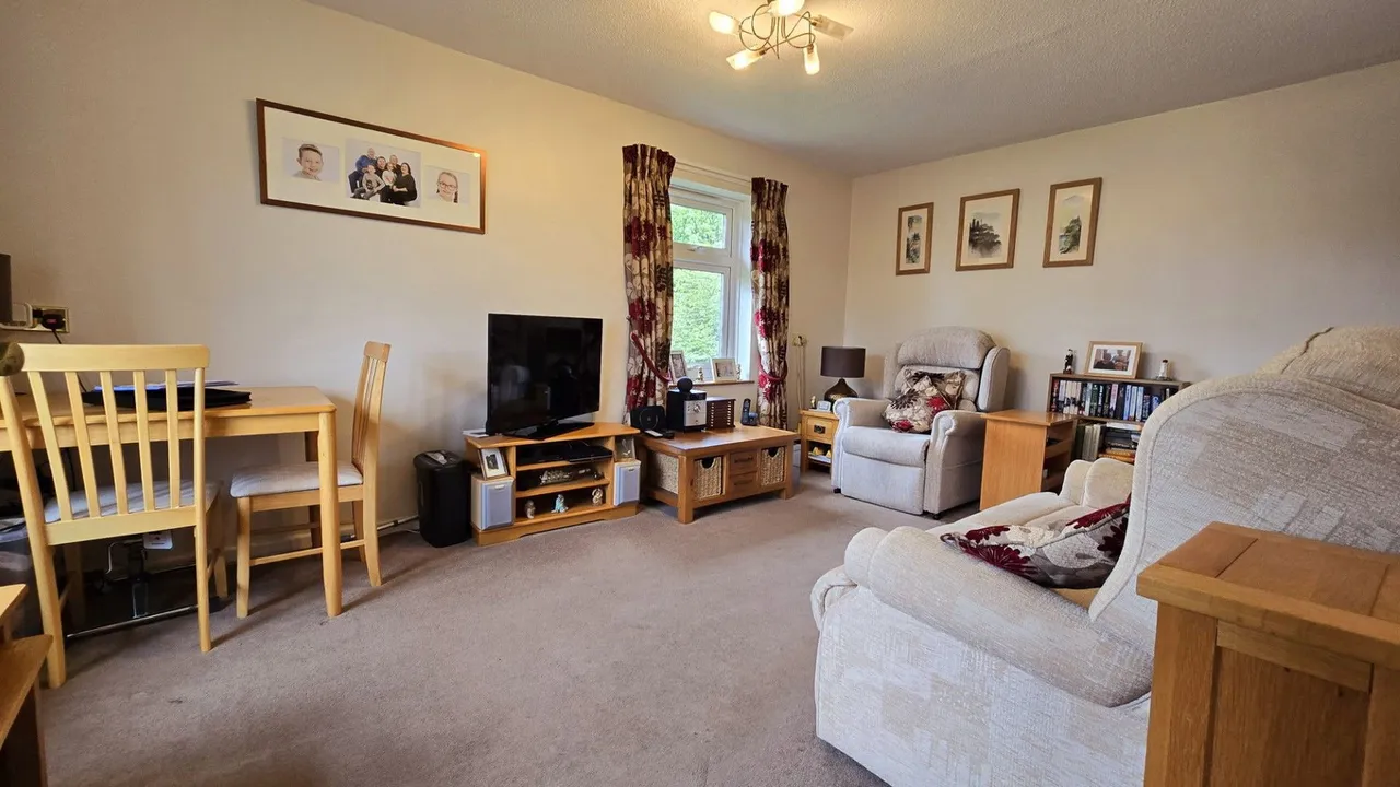 Oakfield, Sale, M33 6WG, photo 8