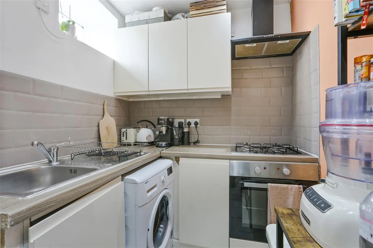 Leighton Road, London, photo 11