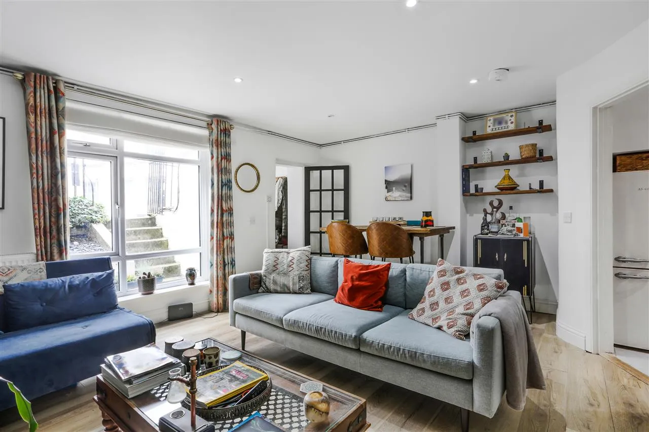 Leighton Road, London, photo 10