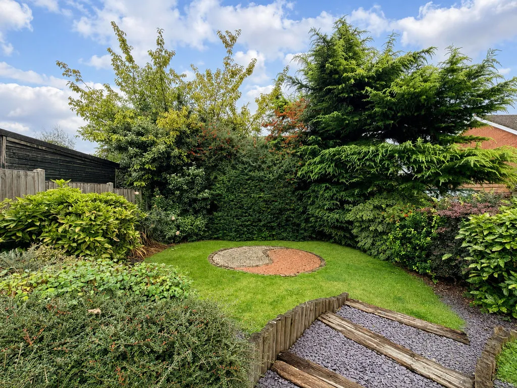 Meadowbank Grange, Great Wyrley, WS6, photo 22