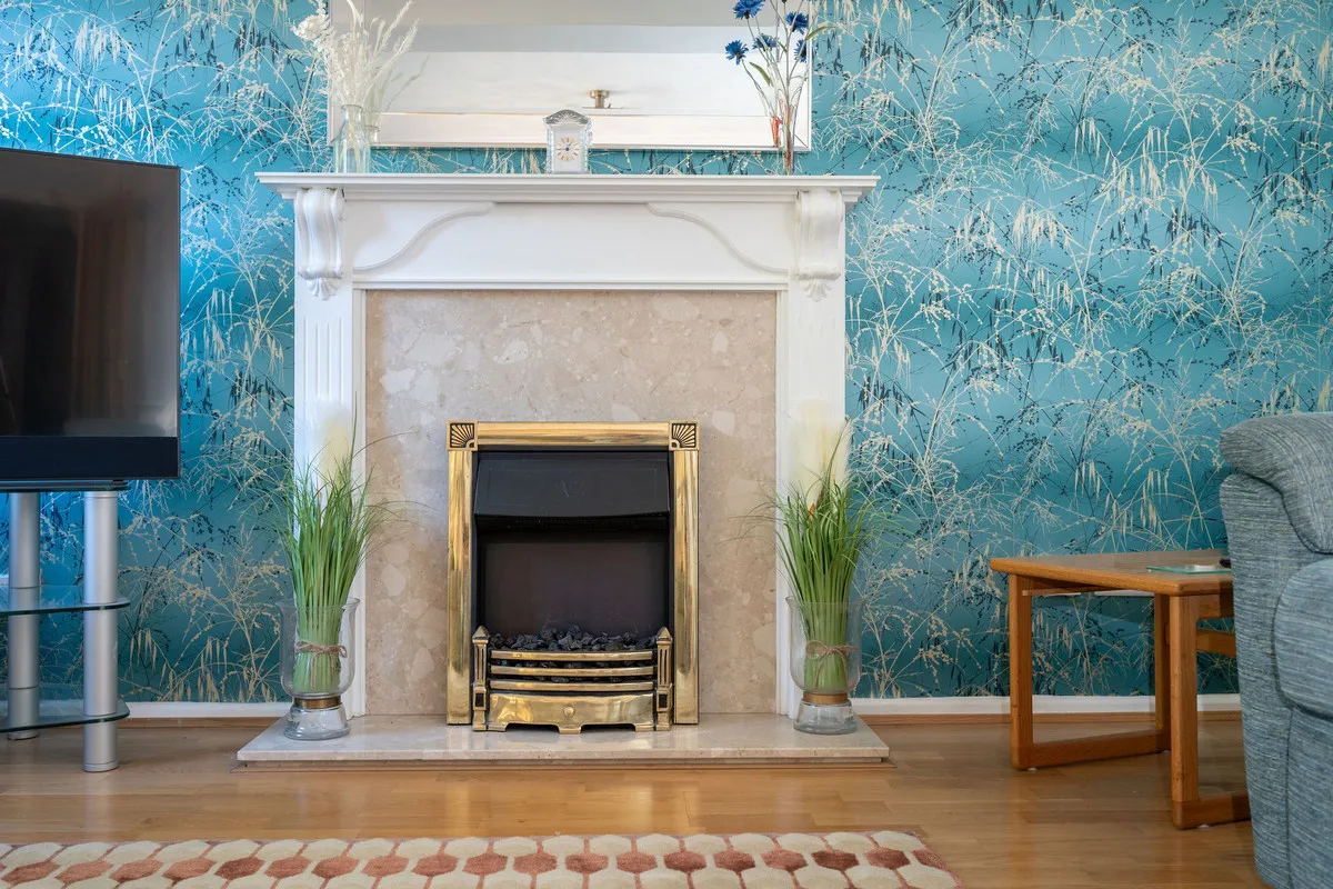 Horsham, RH13, photo 9