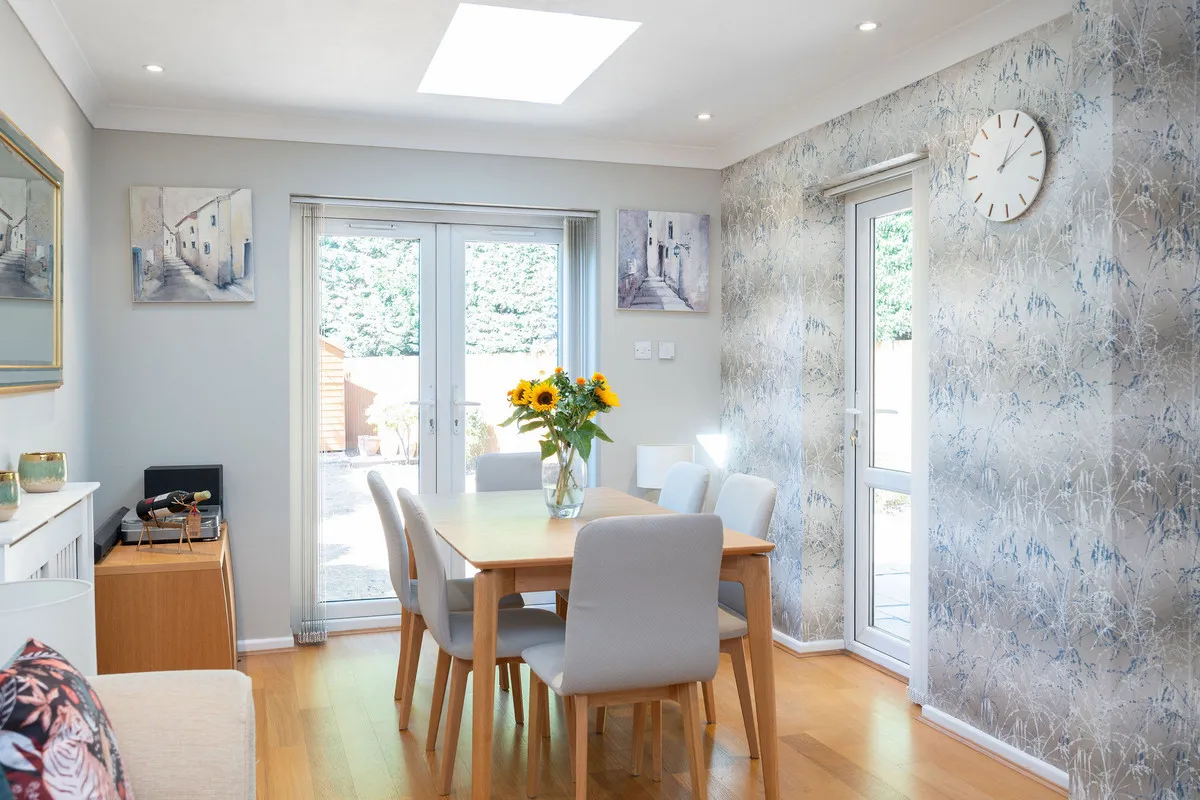 Horsham, RH13, photo 4