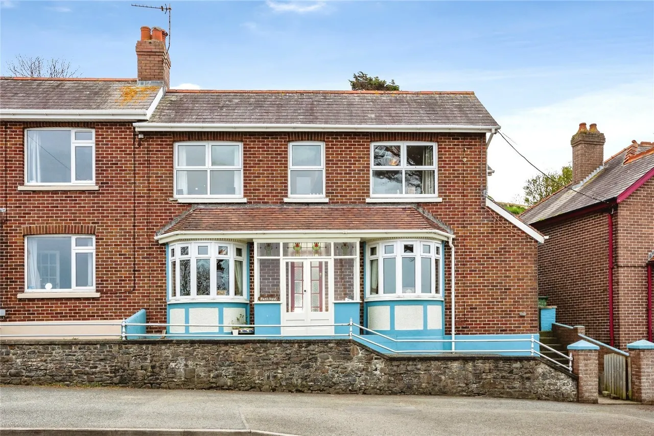 3 bed house for sale, North Parade, Aberaeron, SA46