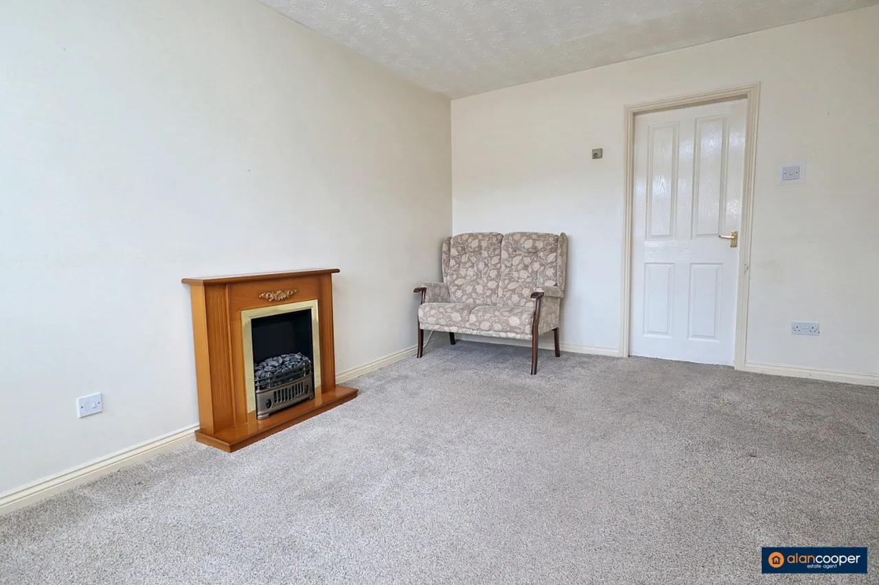 Kenilworth Drive, Nuneaton, CV11, photo 2