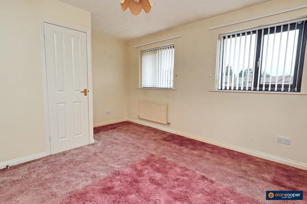 Kenilworth Drive, Nuneaton, CV11, photo 11