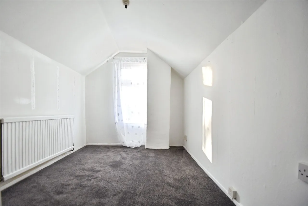 Lytton Road, Romford, Essex, RM2, photo 6