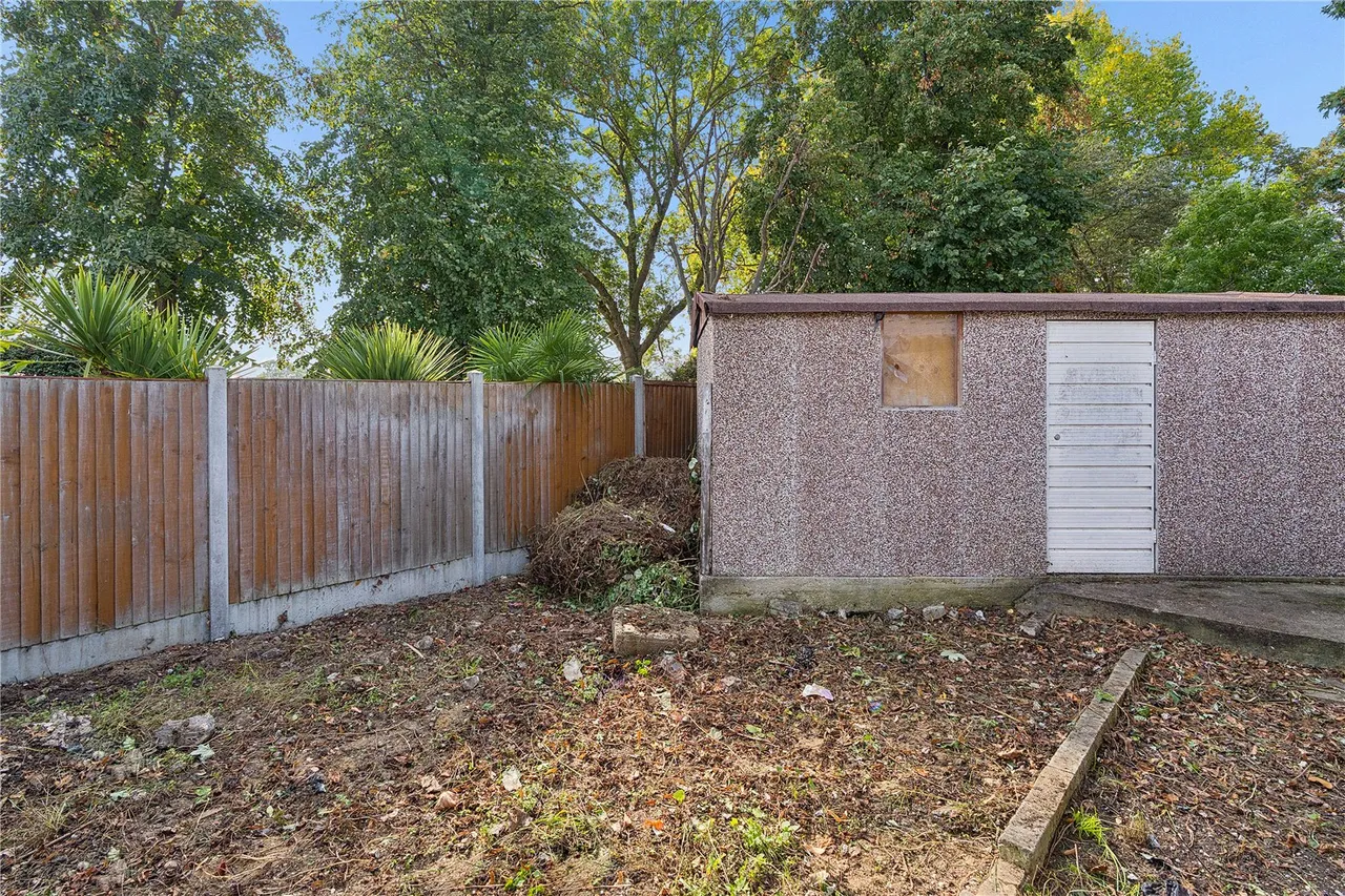 Barton Avenue, Romford, RM7, photo 2