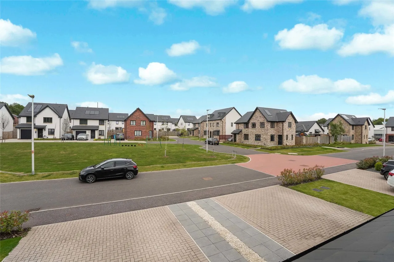 Lawder Gardens, Glenrothes, Fife, KY7, photo 21